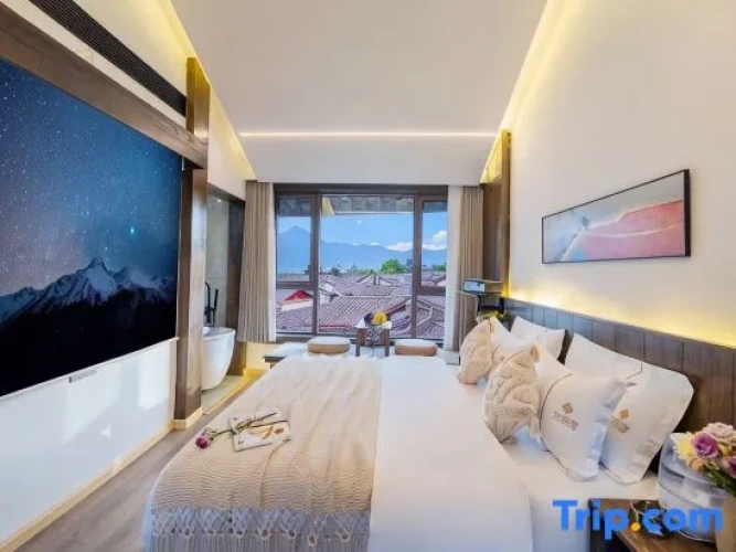 Standard Double room with view