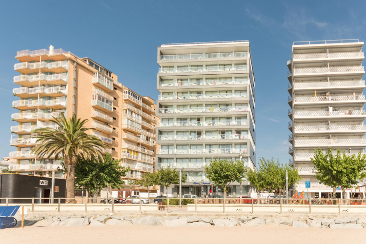Pierre V. Blanes Playa