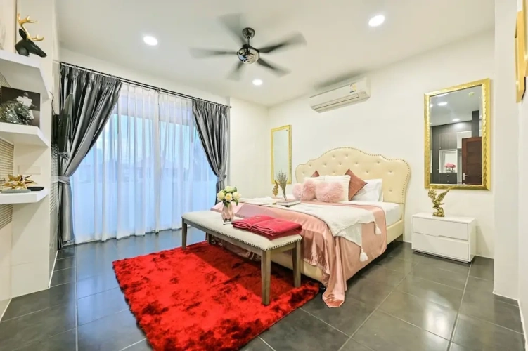 5 Bedrooms Luxury Double Villa
