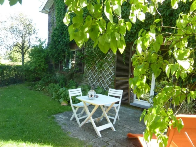 2 Bedrooms Cottage