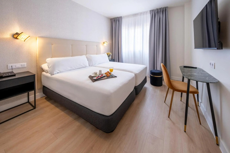 Hotel Cisneros