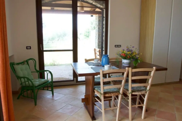 Apartment with garden view