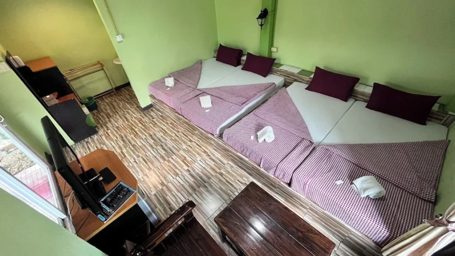 Standard Quadruple Family room