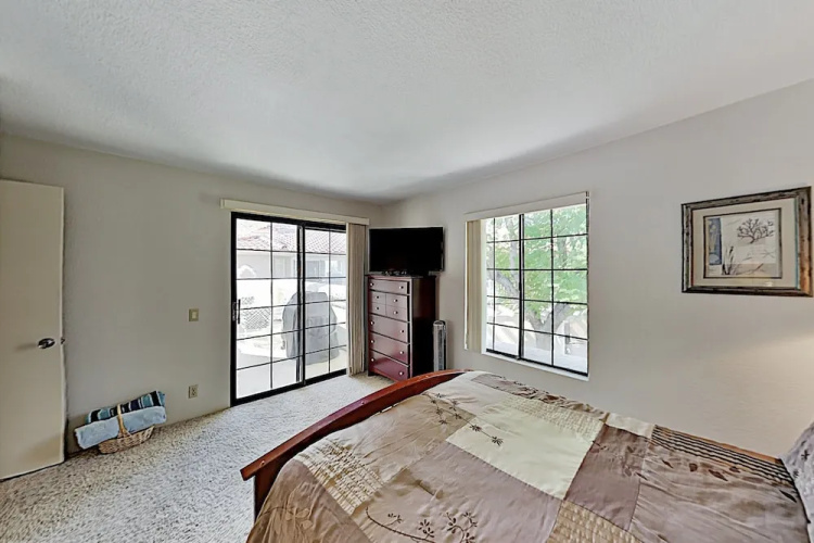 505sfe26 2 Bedroom Condo