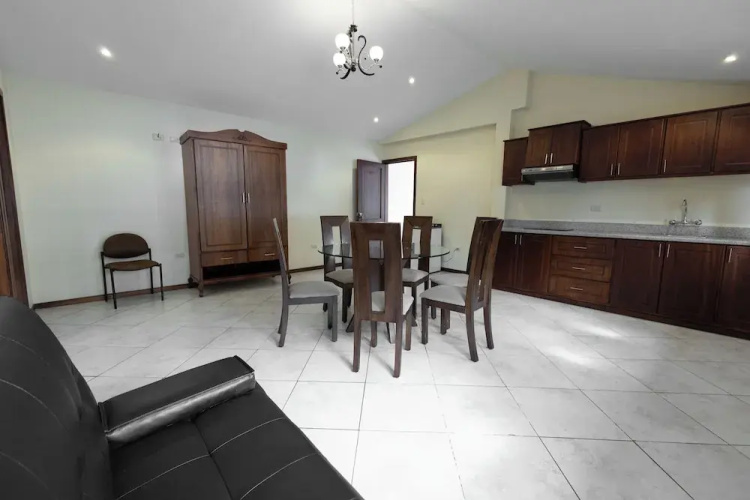 Hotel & Suites El Quijote