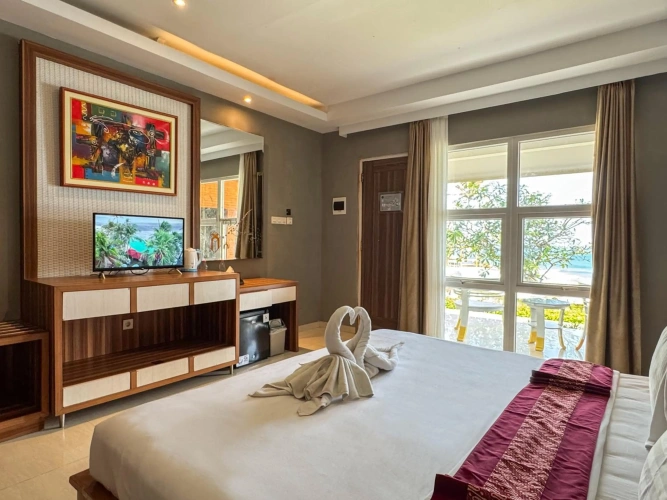 Queen of The South Resort