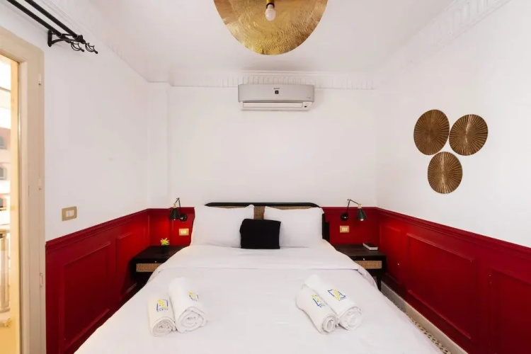 The Red-hot Retro 2bdr Apt. @ Cairo's Downtown