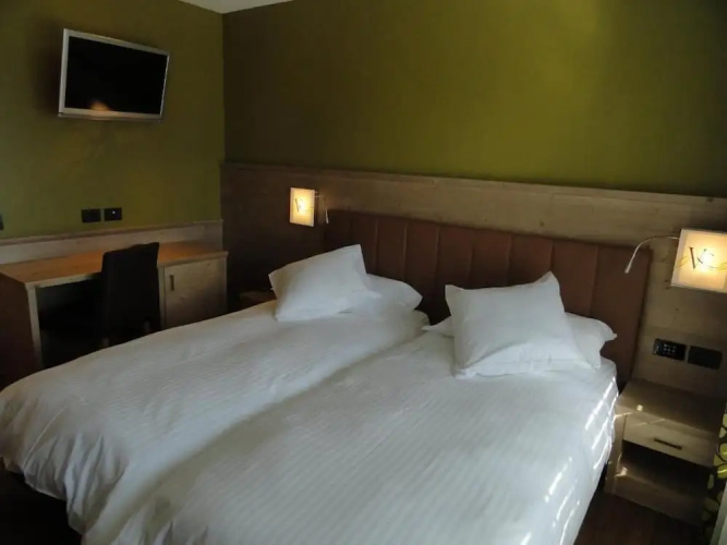 Viridis Hotel
