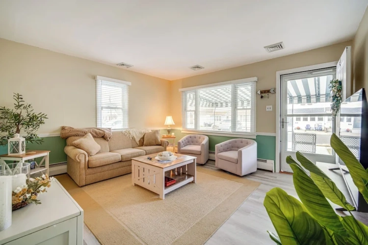 2 Bedrooms Cottage