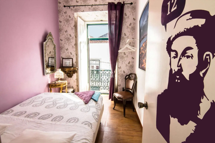 Alfama Patio Hostel