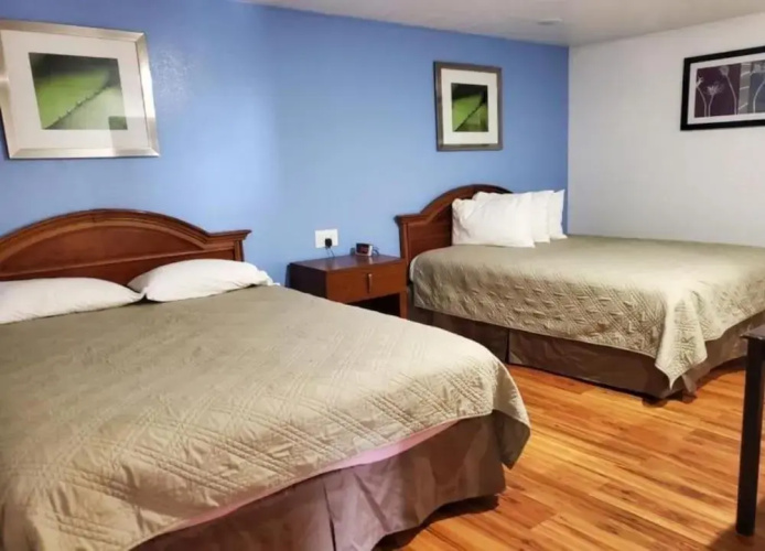 Premier Inn & Suites