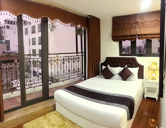 Deluxe Double room with city view