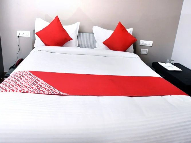 OYO 12682 Hotel Relax