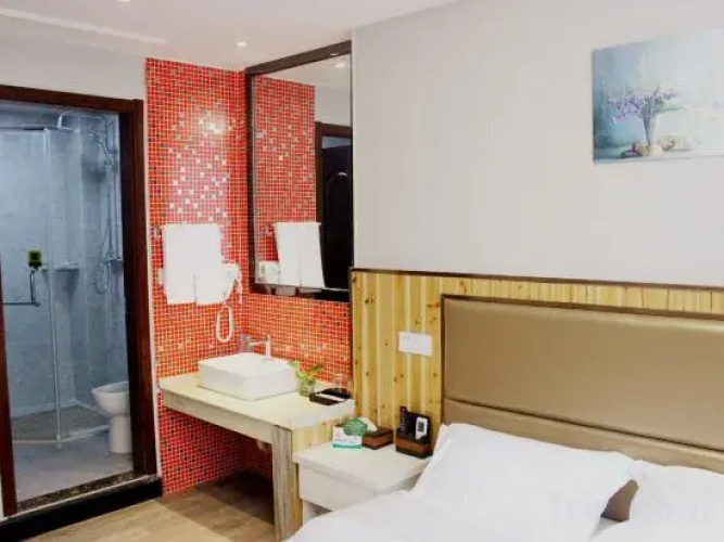 Danyang Donghua Express Hotel