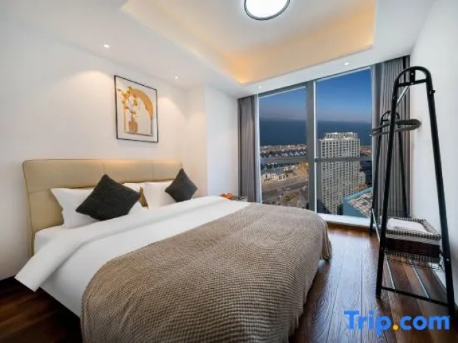 2 Bedrooms Luxury Family Suite with partial ocean view