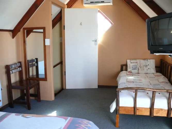 Standard Twin Family room