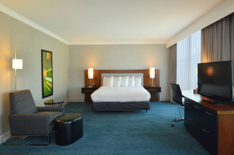 Doubletree by Hilton Newark - Fremont