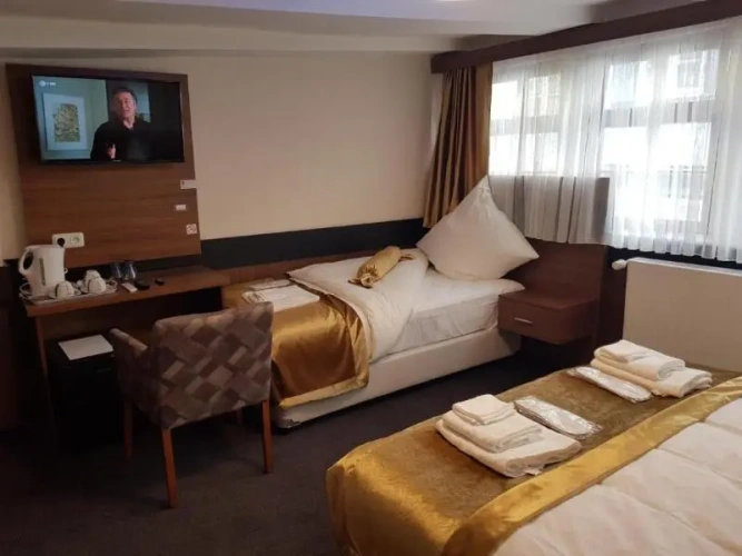 Economy Triple room