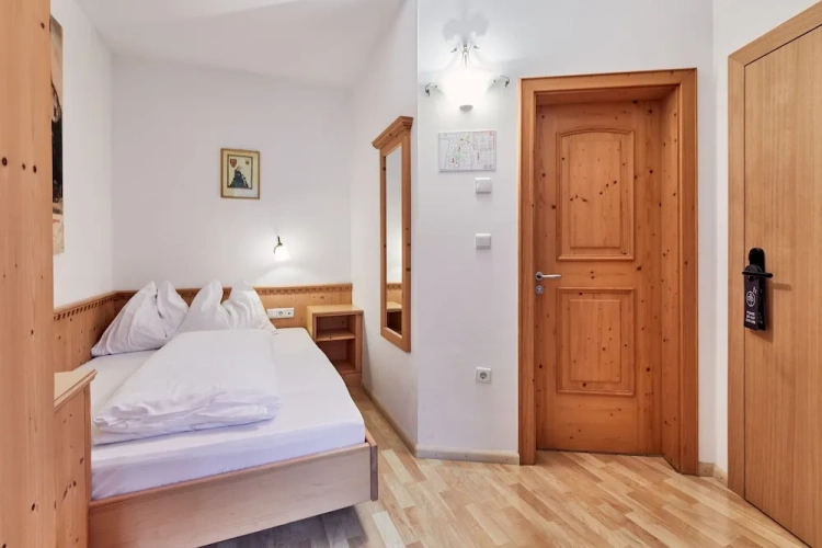 Classic Single room