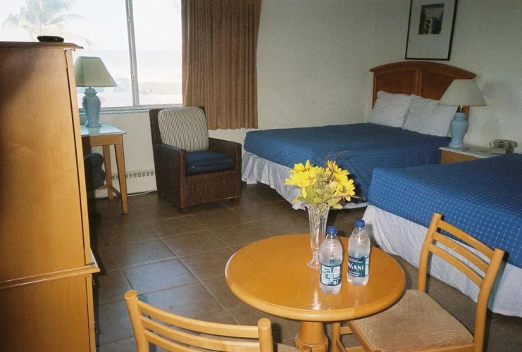 Beach Plaza Hotel