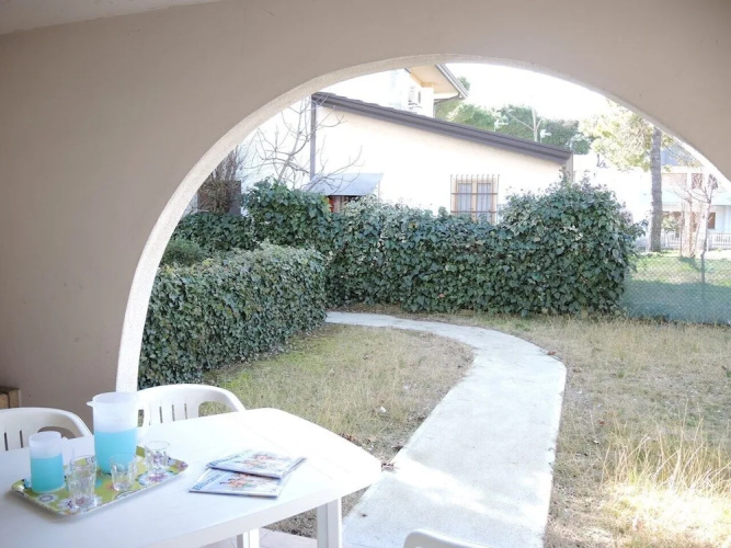 Private Garden Villa With Fireplace