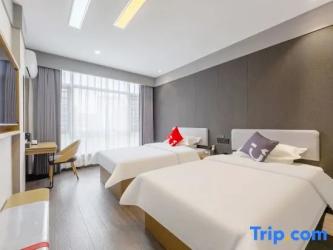Premium Twin room