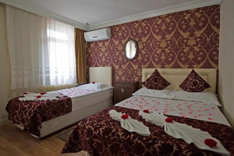 Triple room