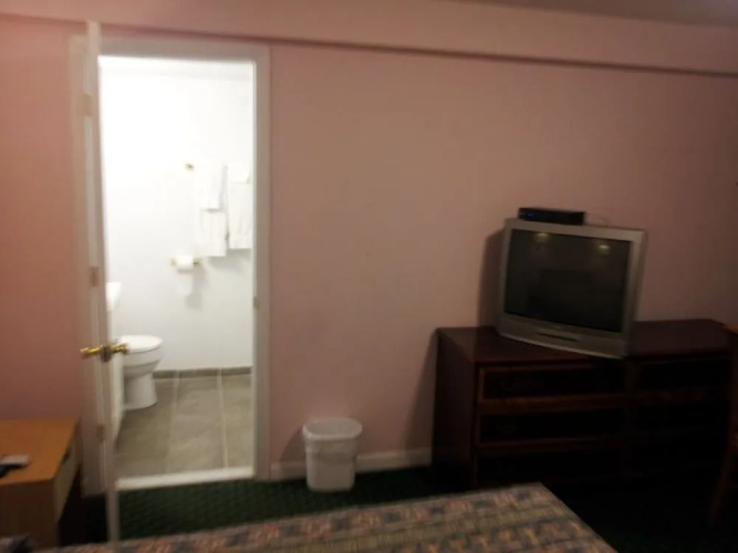 Hi-View Motel