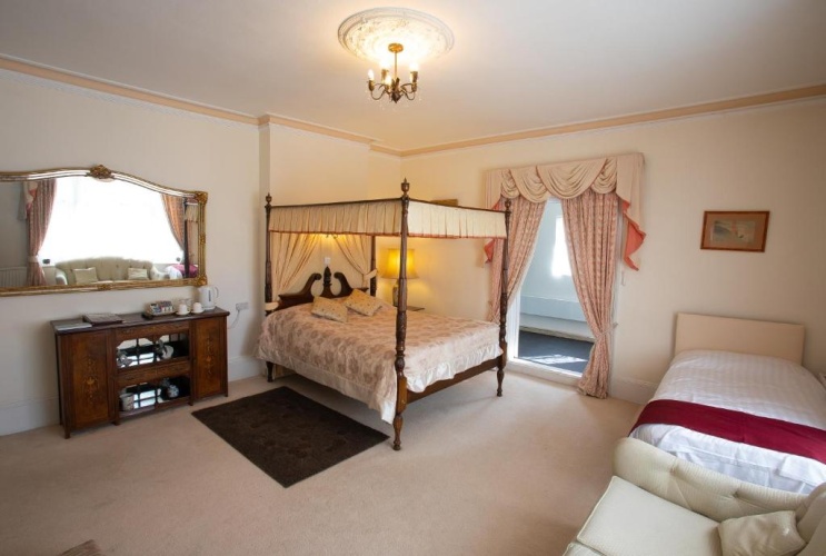 Standard Family room