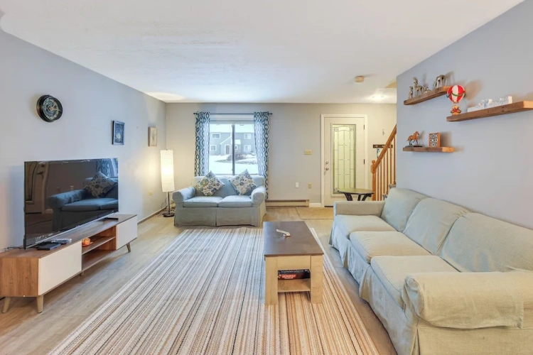 3 Bedrooms Apartment