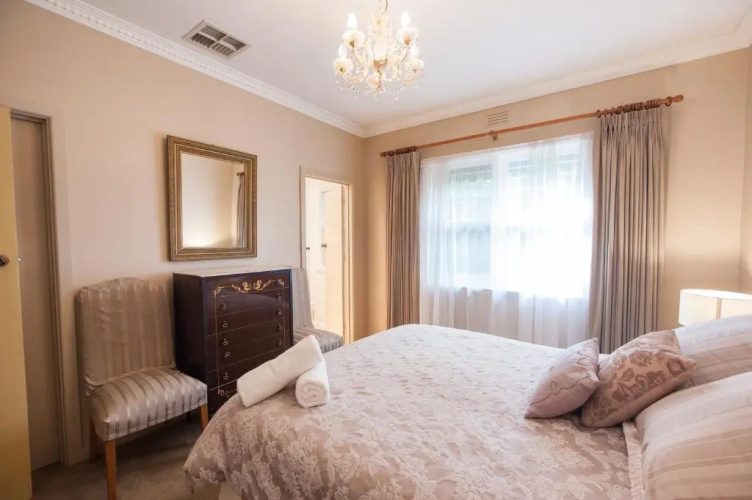 Ayr House