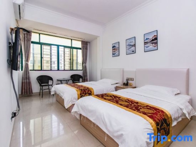 Quadruple Suite