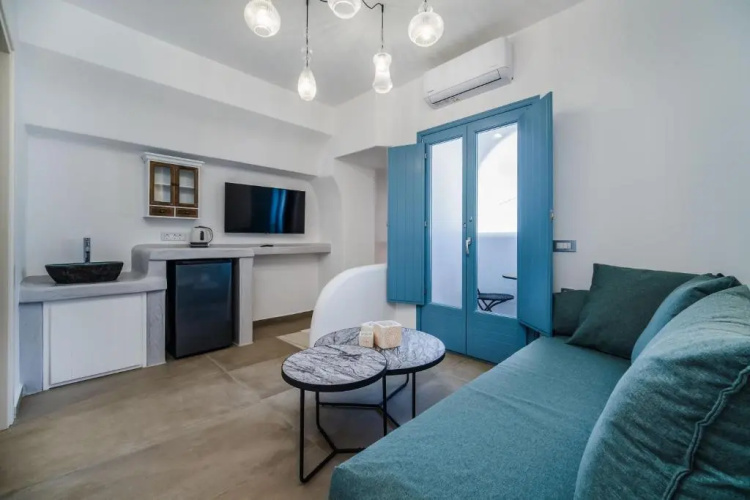Aegean Blue Luxury Suites