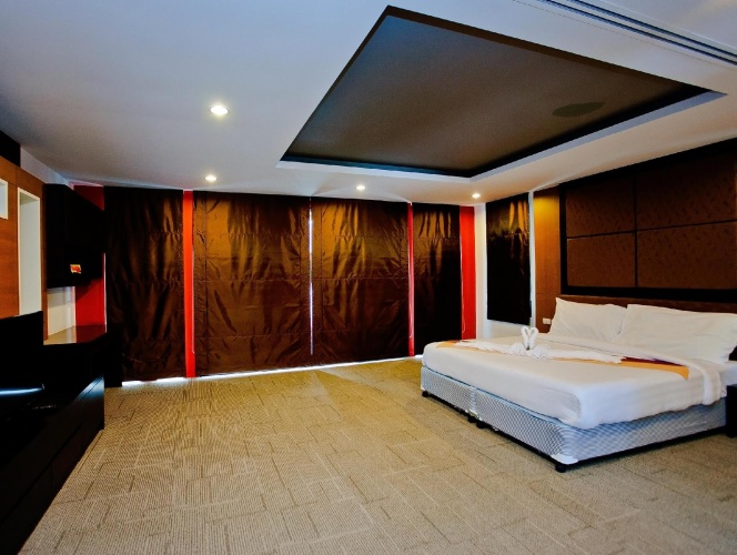 2 Bedrooms Villa