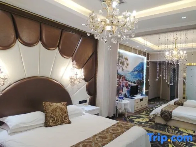 Deluxe Suite