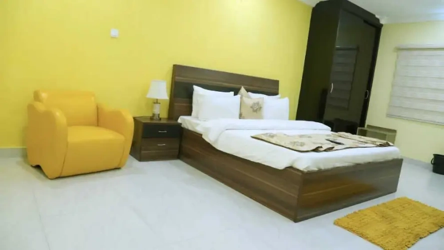 Deluxe Apartment