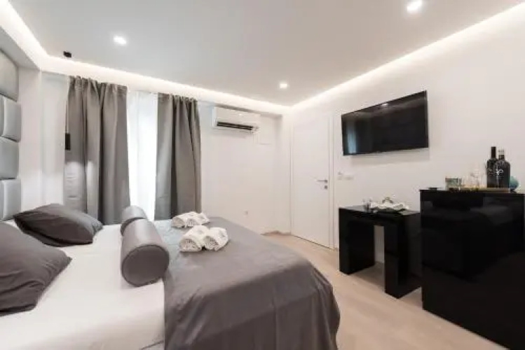 10 Heritage Rooms