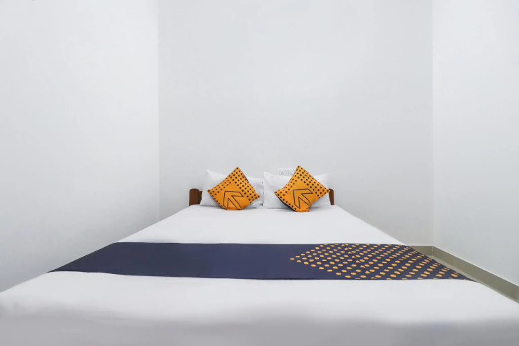Rohini Inn by OYO Rooms