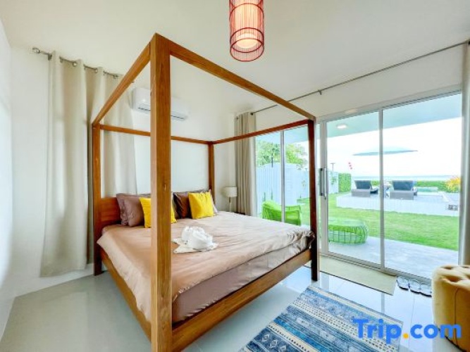3 Bedrooms Villa