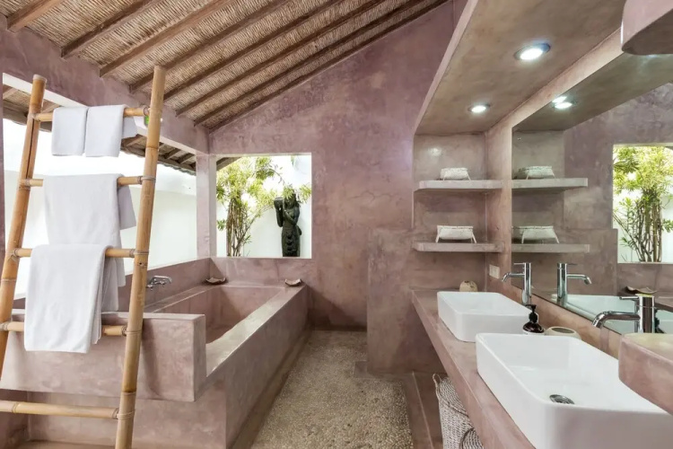 Villa Putih Seminyak