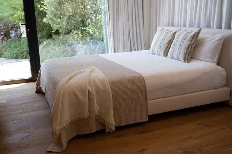 4 Bedrooms Villa