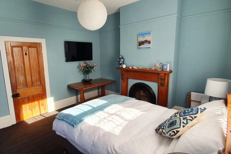 Luxury new 3 bedroom house in central city 5 star