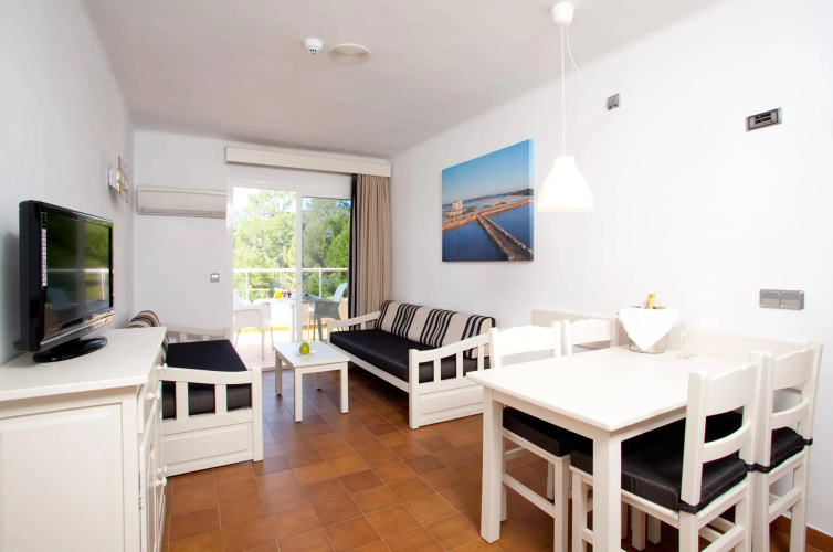 Bahía Suites Camp De Mar
