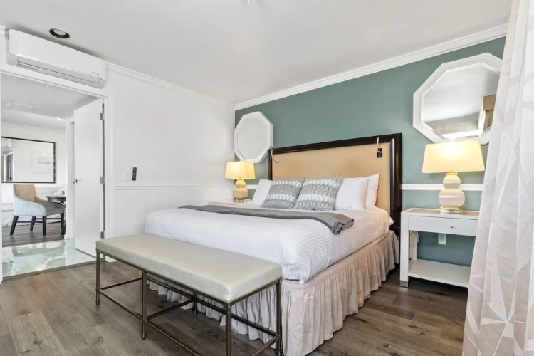 1 Bedroom Suite with balcony