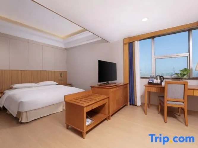 Standard Twin room with view