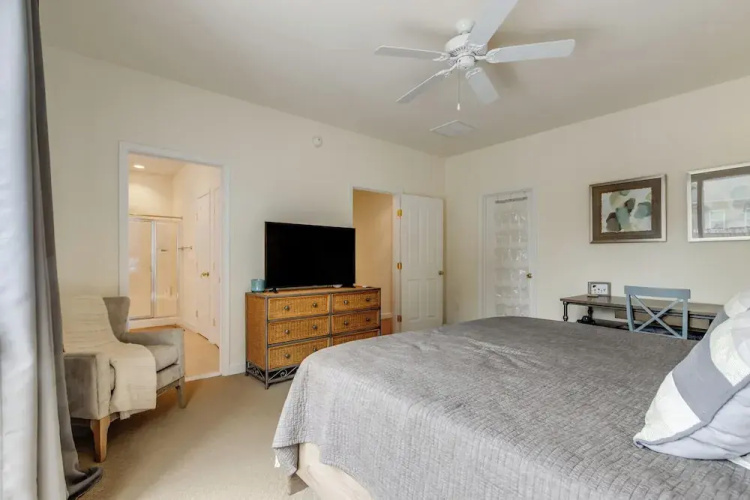 Smithfield Court 2 #102