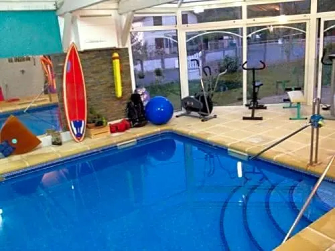 surf house