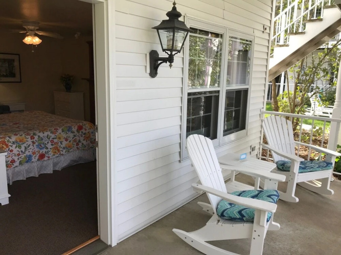 Bay Breeze Resort
