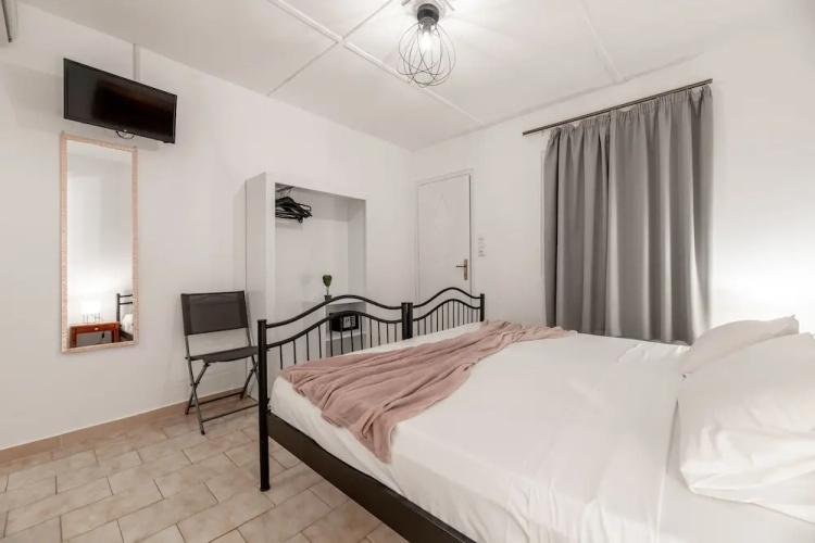 Zante Riva Studios