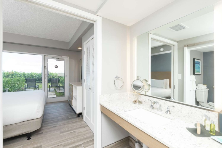 DoubleTree Suites by Hilton Hotel Melbourne Beach Oceanfront photo 9
